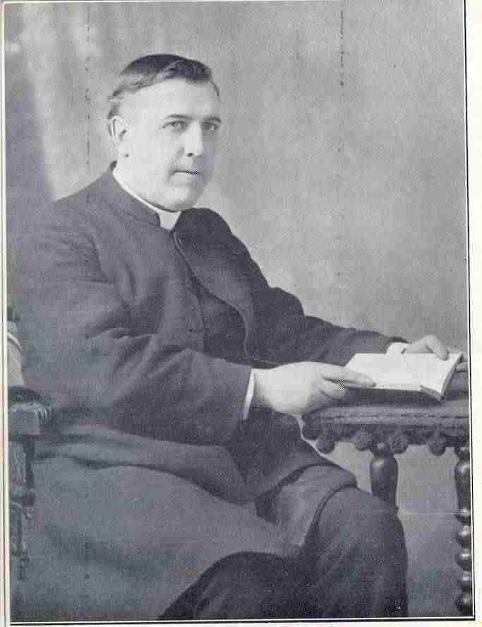 p_mcDan.jpg (144431 bytes)